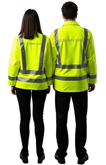 Sicherheitsmitarbeiter der Safety Line Security & Service GmbH in Warnjacke mit Logo.
